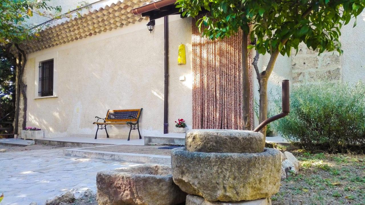 B&B La Masseria Del '700 Castiglione a Casauria ภายนอก รูปภาพ