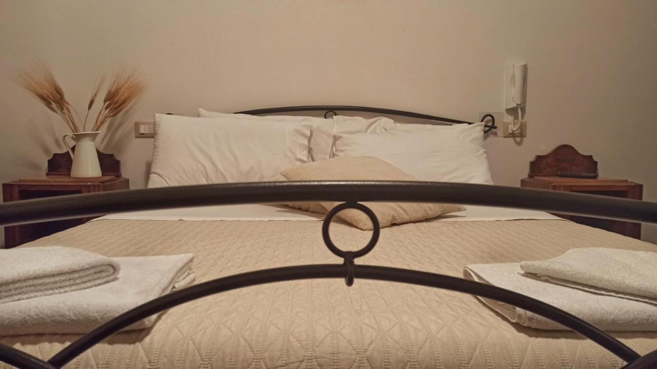 B&B La Masseria Del '700 Castiglione a Casauria ภายนอก รูปภาพ